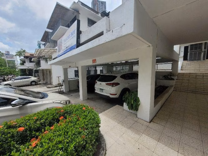 SE VENDE EDIFICIO DE OFICINA EN VÍA ARGENTINA