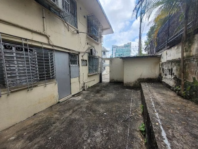 SE VENDE EDIFICIO DE OFICINA EN VÍA ARGENTINA