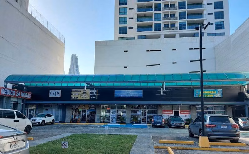 The bank is selling a space in the Emporio del Este shopping plaza (G)
