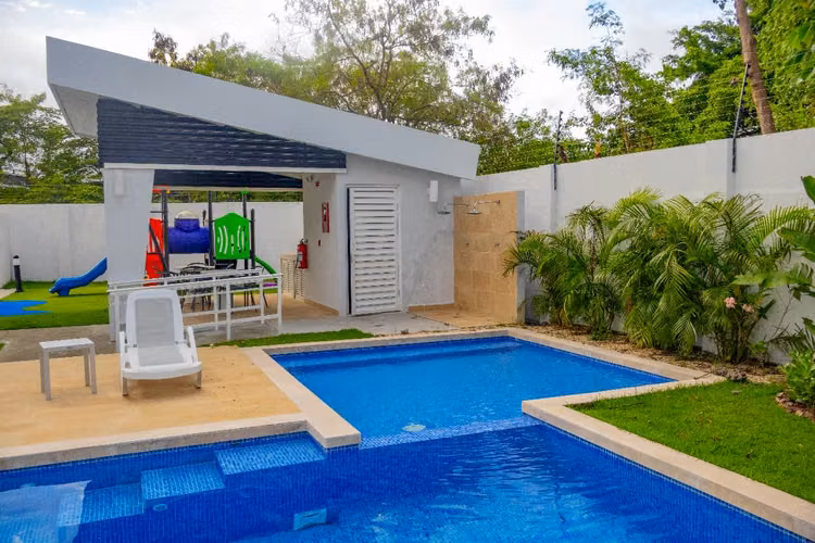 Alquiler de Apartamento nuevo en Panamá Viejo. Amoblado.