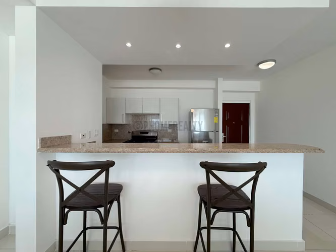 Amplio Apartamento de 3 Habitaciones en Alquiler en Costa del Este - Imagen 11