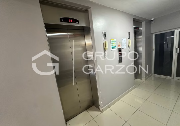 Venta de apartamento en Parque Lefevre (PH Centennial)