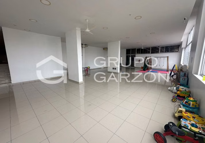 Venta de apartamento en Parque Lefevre (PH Centennial)