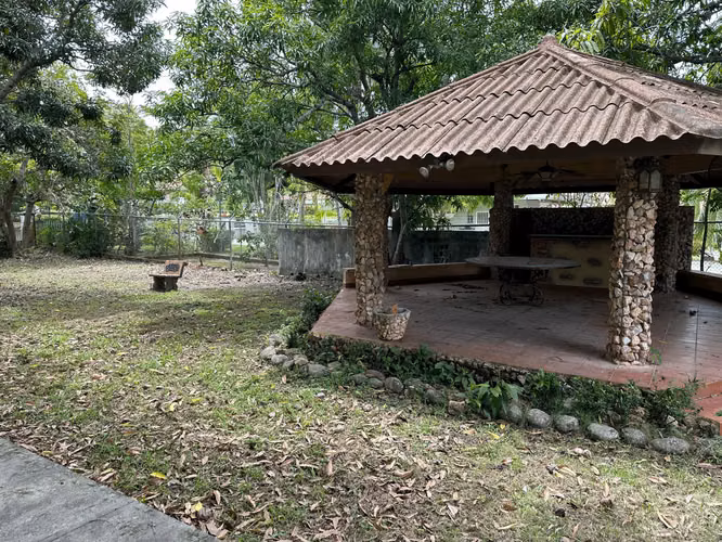 Casa de la Playa de 4 Recamaras - Lote 1500 M2 - Imagen 12