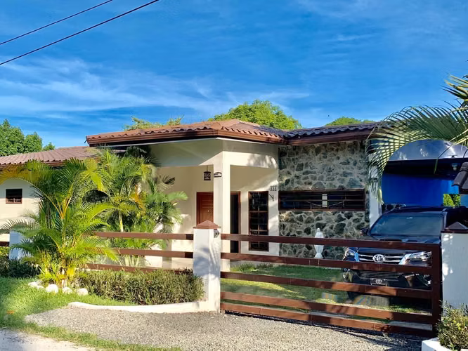 San Carlos, Urbanización Costa Esmeralda