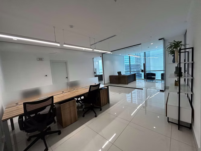 ALQUILER DE OFICINA AMOBLADA EN FINANCIAL PARK 140 M2 - Imagen 17