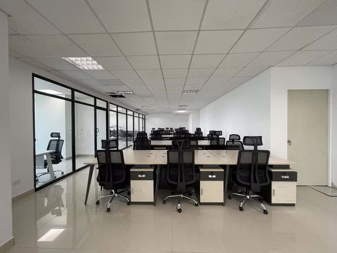 ALQUILER DE OFICINA AMOBLADA EN FINANCIAL PARK COSTA DEL ESTE - Imagen 5