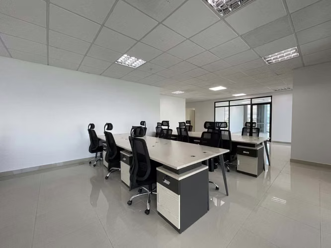ALQUILER DE OFICINA AMOBLADA EN FINANCIAL PARK COSTA DEL ESTE - Imagen 4