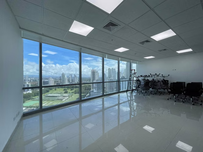 ALQUILER DE OFICINA AMOBLADA EN FINANCIAL PARK COSTA DEL ESTE - Imagen 3