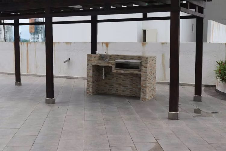 Melissa Foster Luxury Vende Hermoso Apartamento en PH Kings Park, Condado del Rey MF1270
