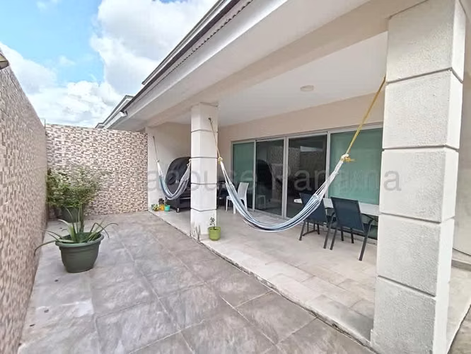 Venta de Casa Modelo Guayacán en PH Altos del Parque, Altos de Panamá 26-1139GG