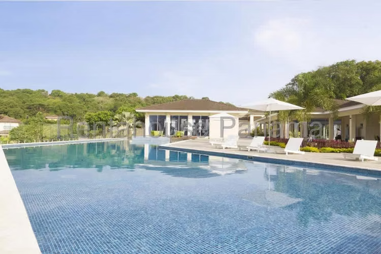 Venta de Casa Modelo Guayacán en PH Altos del Parque, Altos de Panamá 26-1139GG