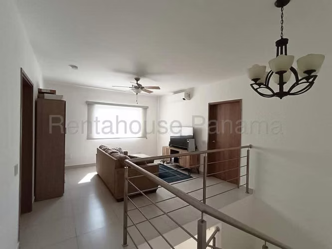 Venta de Casa Modelo Guayacán en PH Altos del Parque, Altos de Panamá 26-1139GG