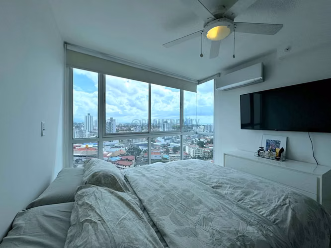 HermosoApartamento para la Venta en Parque Lefevre