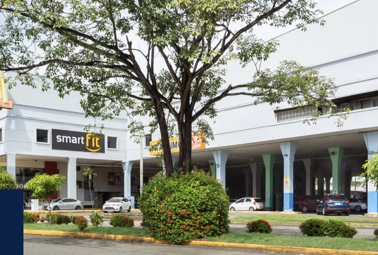 Alquiler de local comercial en Parque Lefevre