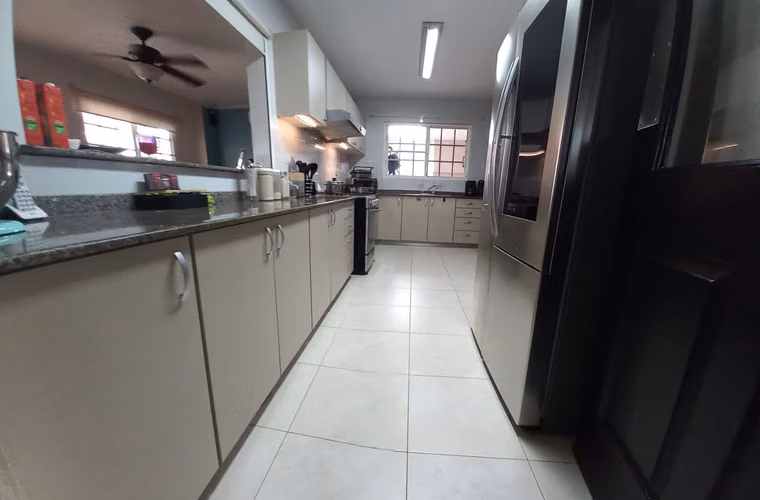 SE VENDE CASA EN BRISAS DEL GOLF VILLA ALTA