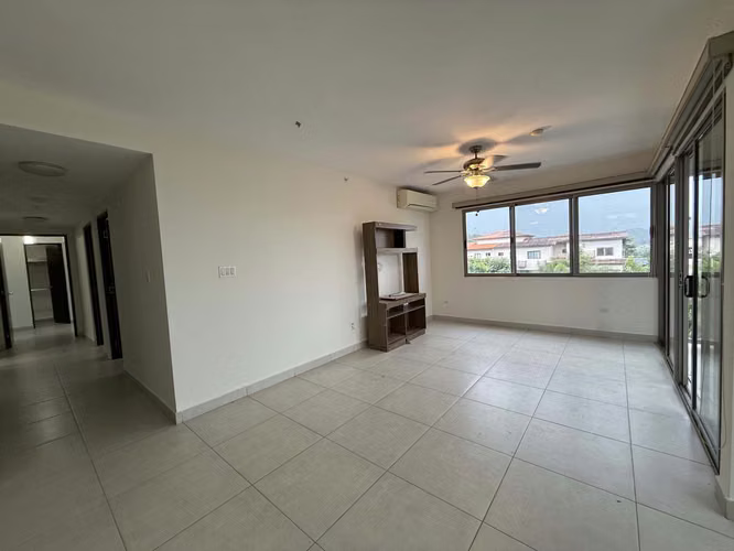 Se Vende Apto en Midrise, PH Woodlands, Panama Pacifico MLS23307