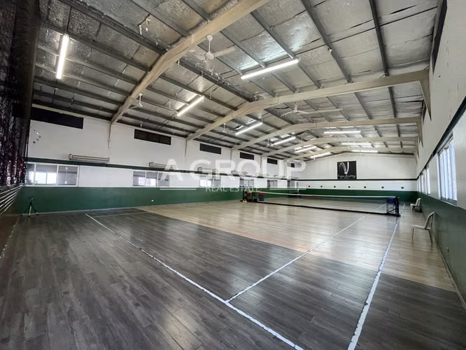 Se vende Terreno con galera - Parque industrial Costa del Este