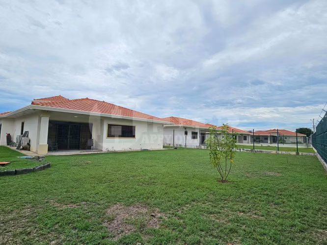 Se alquila casa en Tagua Village Monagrillo - Herrera