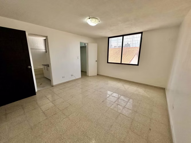 Se vende apartamento en Marbella, Ph Ebbelle