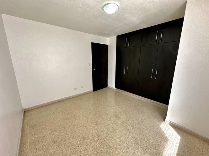 Se vende apartamento en Marbella, Ph Ebbelle