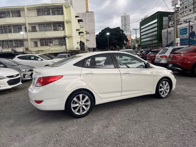HYUNDAI ACCENT 2019 FULL EXTRAS