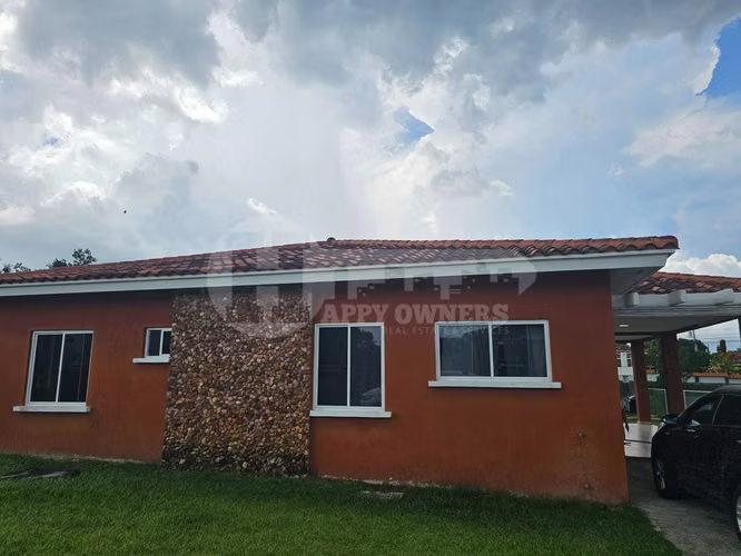 Alquiler de casa amoblada en Colonias de Santa Lucía, Chame