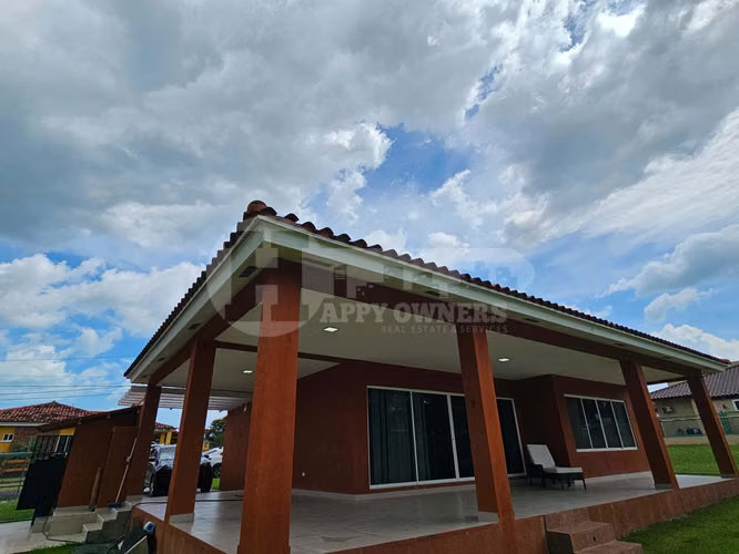 Alquiler de casa amoblada en Colonias de Santa Lucía, Chame