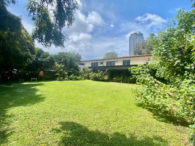 LA LOMA CASA TERRENO EN VENTA - Imagen 4