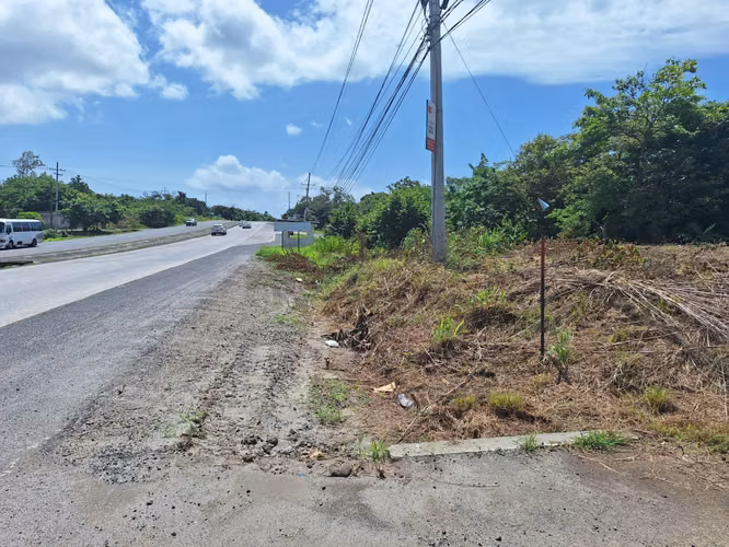 Terreno comercial en renta en la entrada de Punta Barco Viejo, Panama