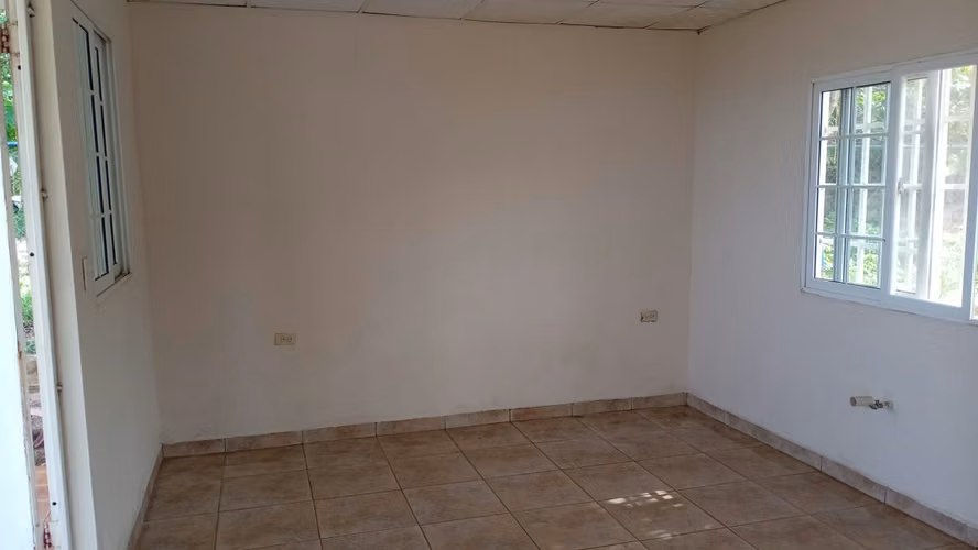 OFERTA PLAYA LEONA LA CHORRERA SE VENDE CASA A ORILLA DEL MAR B/ 40 000