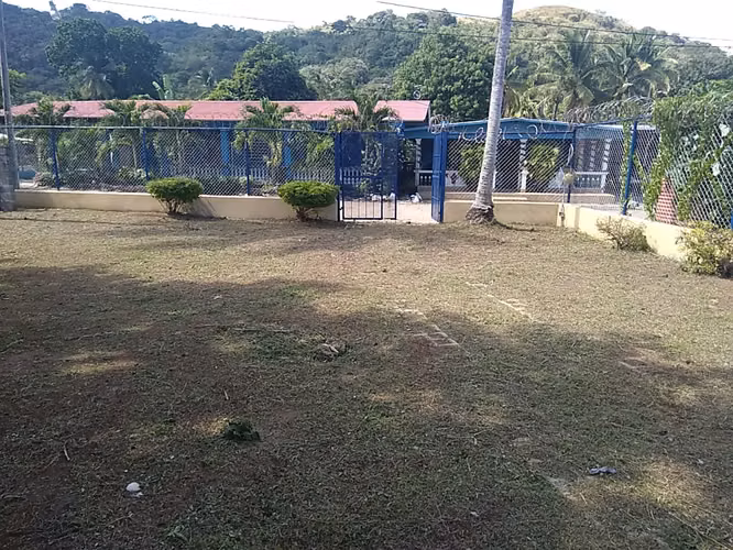 OFERTA PLAYA LEONA LA CHORRERA SE VENDE CASA A ORILLA DEL MAR B/ 40 000