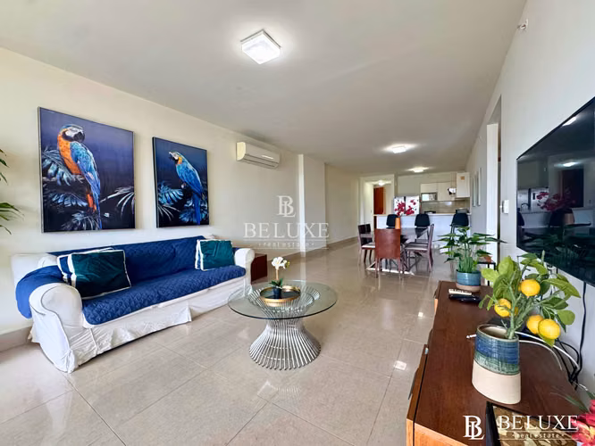VENTA DE APARTAMENTO DE PLAYA AMOBLADO EN PH PERLAMAR, CASAMAR (P)