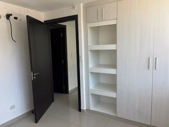 Banco Vende apartamento en PH Sky Park Carrasquilla - Imagen 11