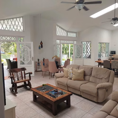 Se vende casa en Riomar, San Carlos