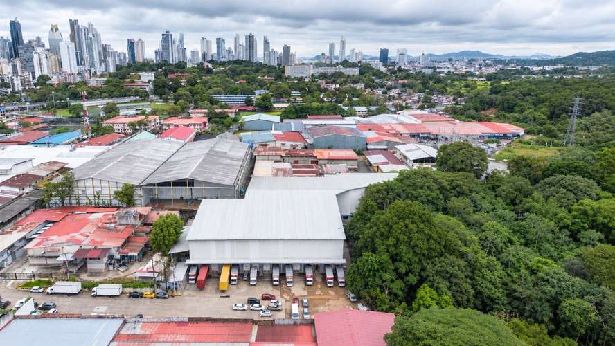 Venta de Galera en La Locería, 5,408 m² de construcción - Imagen 9