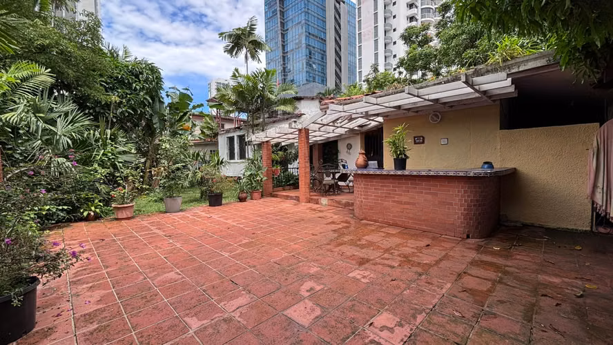Vendo céntrica casa, muy cerca a Calle 50, Cincuentenario y Vía Porras - Imagen 14
