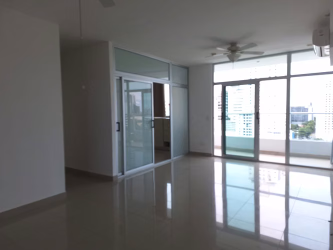 VENTA DE APARTAMENTO EN VIA PORRAS
