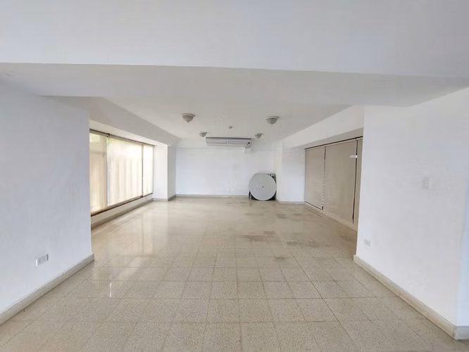 Punta Paitilla Apartamento frente al Mar.