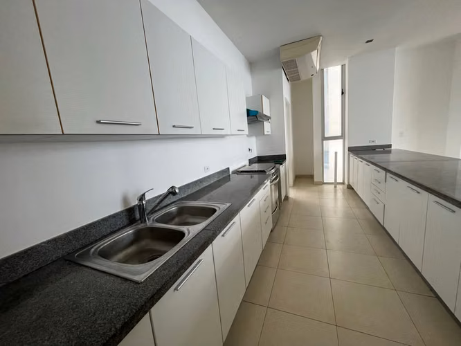 Venta de apartamento en Avenida Balboa | PH WATERS ON THE BAY