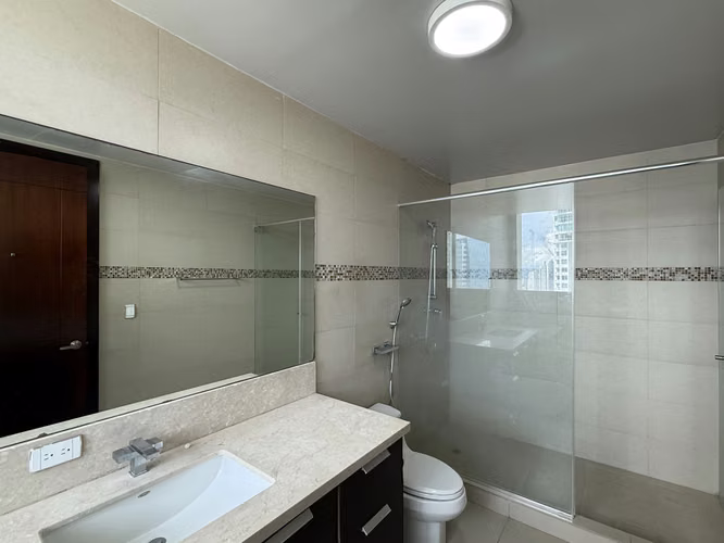 ALQUILER DE APARTAMENTO LOFT EN PH OCEANAIRE, PUNTA PACÍFICA (5)