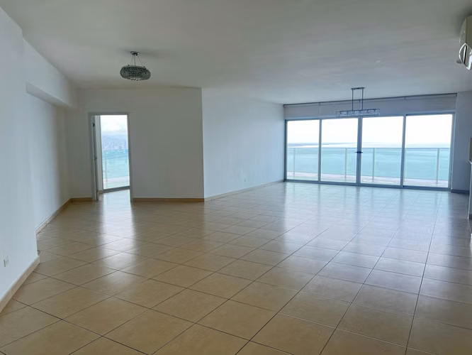 LARGE APARTMENT IS SOLD PH OASIS
