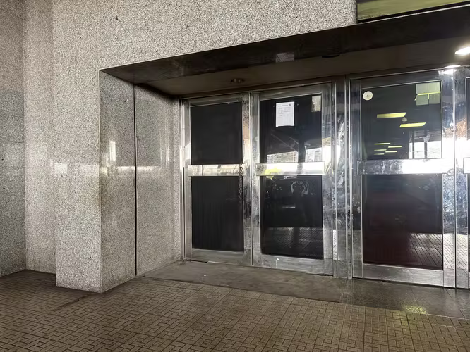 Alquiler local comercial bodega en Parque Lefevre