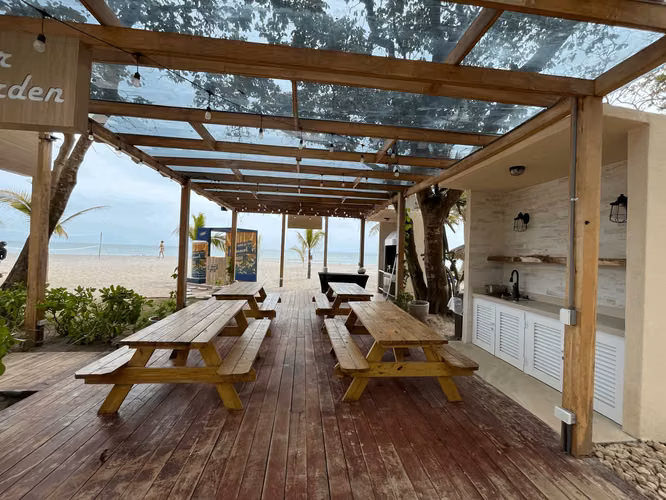 VENTA DE APARTAMENTOS FRENTE AL MAR, EN CHAME
