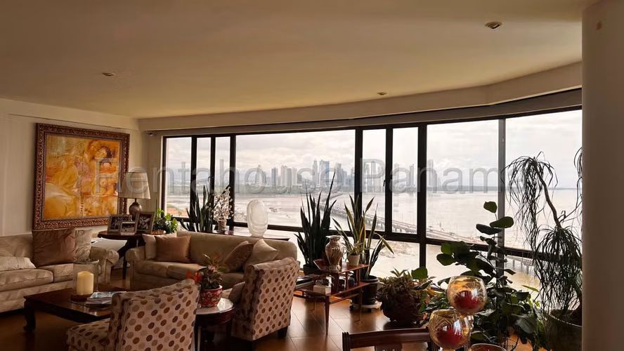 Apartamento en Venta en Coco del Mar. BELVEDERE PARK. 3 parking y 2 depósitos