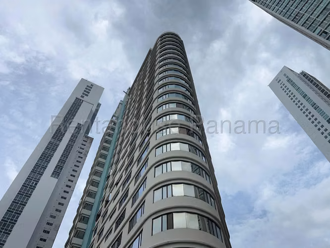 Apartamento en Venta en Coco del Mar. BELVEDERE PARK. 3 parking y 2 depósitos