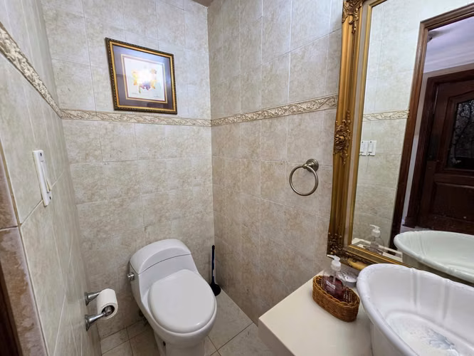 VENTA DE AMPLIA CASA EN PH VILLA DE VIZCAYA, CONDADO DEL REY
