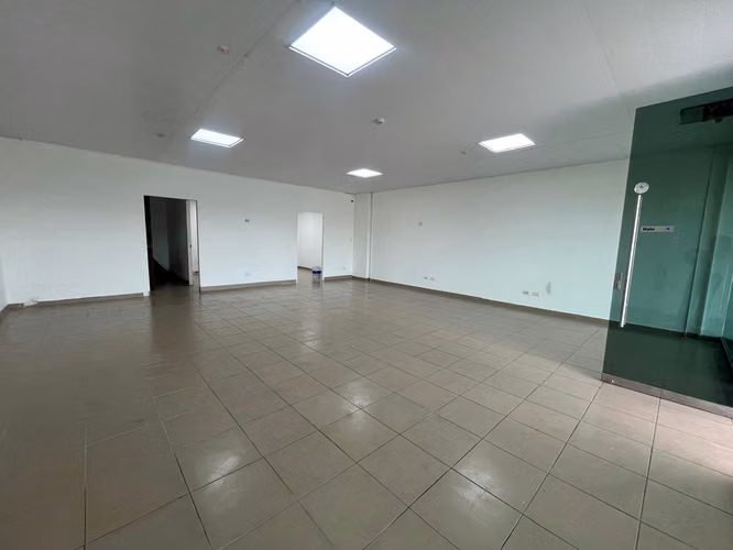 Venta de local comercial en Condado Mall