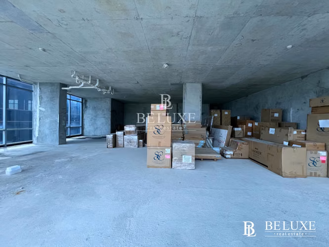 VENTA DE OFICINA EN SANTA MARIA (8)