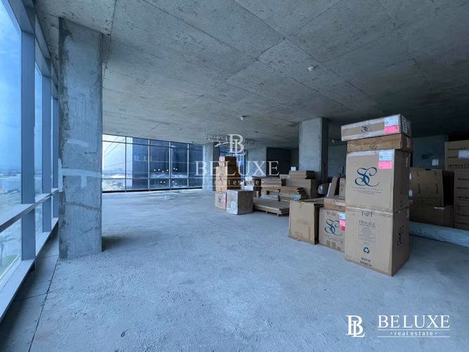 VENTA DE OFICINA EN SANTA MARIA (8)
